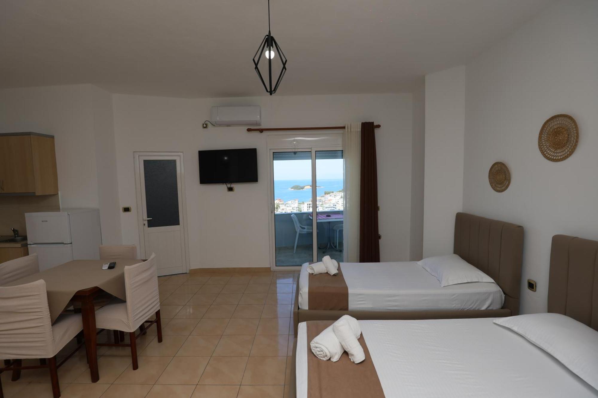 Michelle Apartments Ksamil Exteriör bild