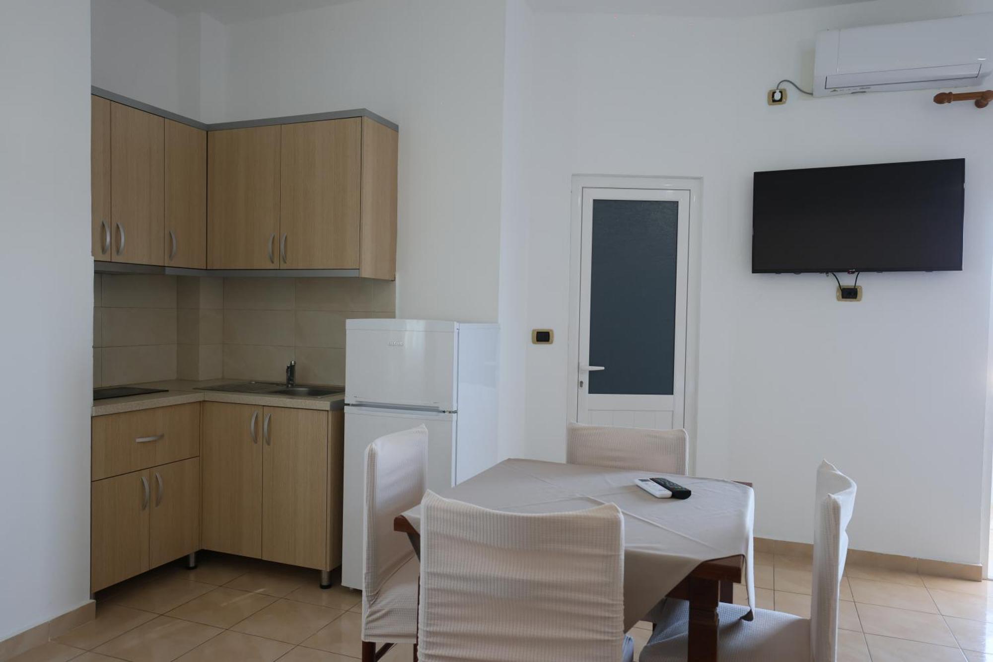 Michelle Apartments Ksamil Exteriör bild