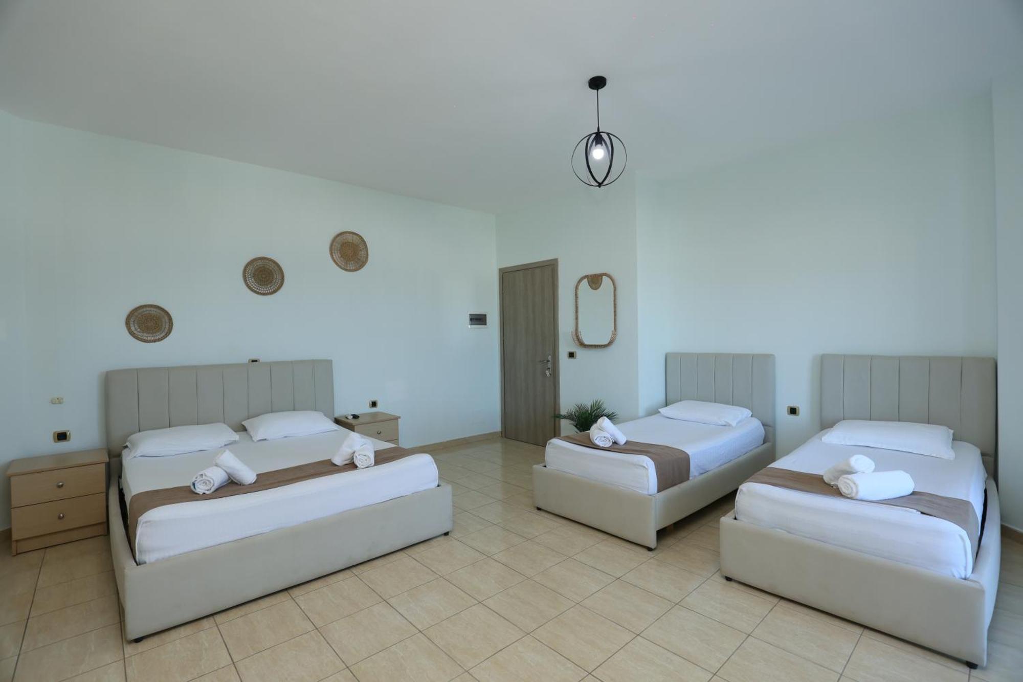 Michelle Apartments Ksamil Exteriör bild