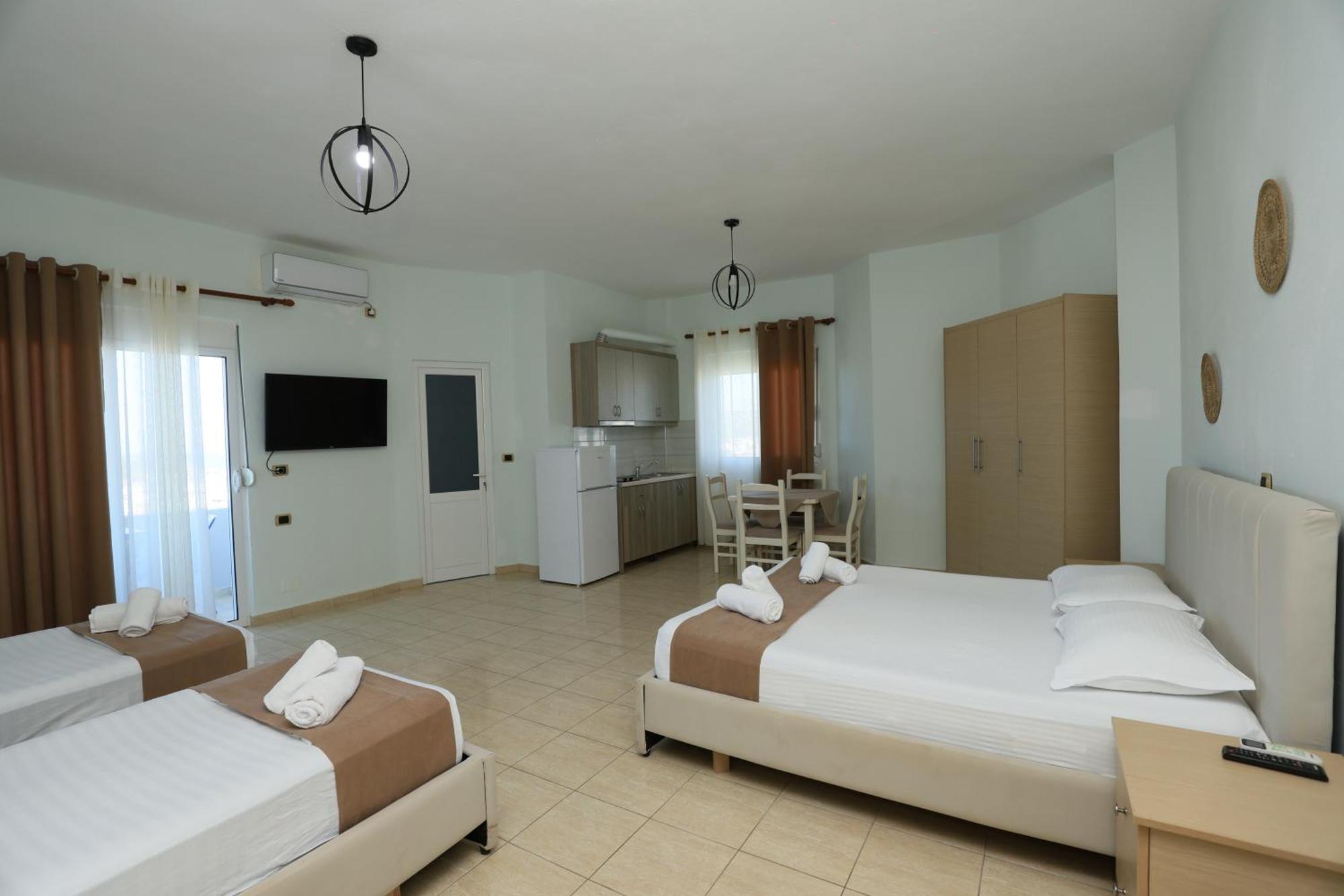Michelle Apartments Ksamil Exteriör bild