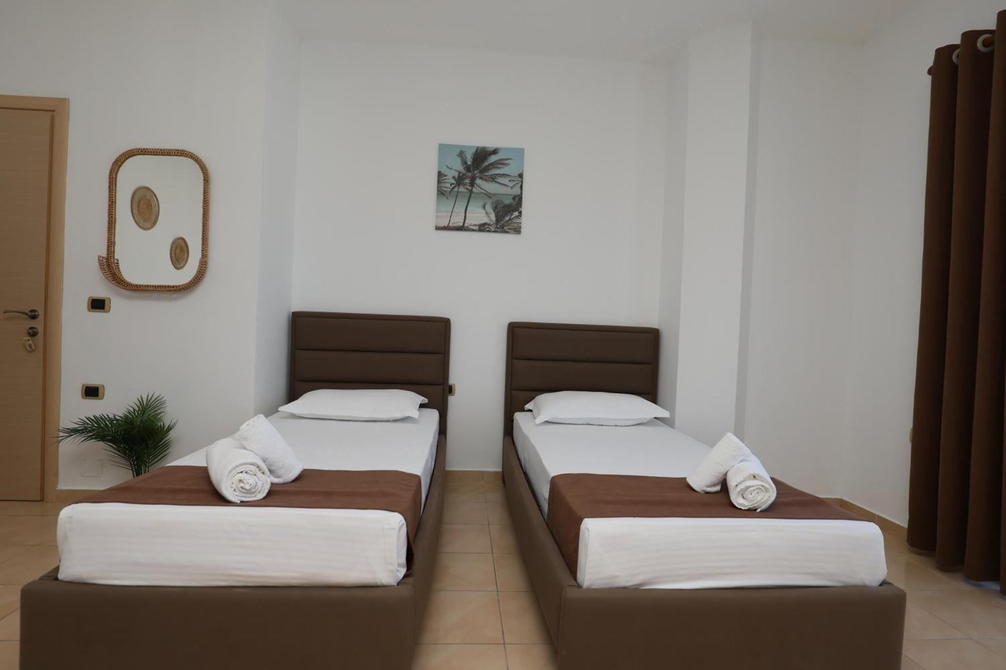 Michelle Apartments Ksamil Exteriör bild